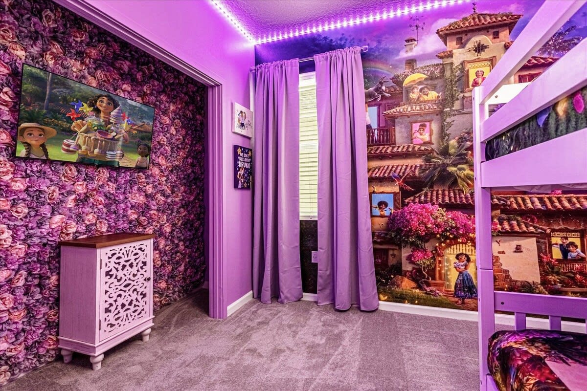 Disney Theme Room