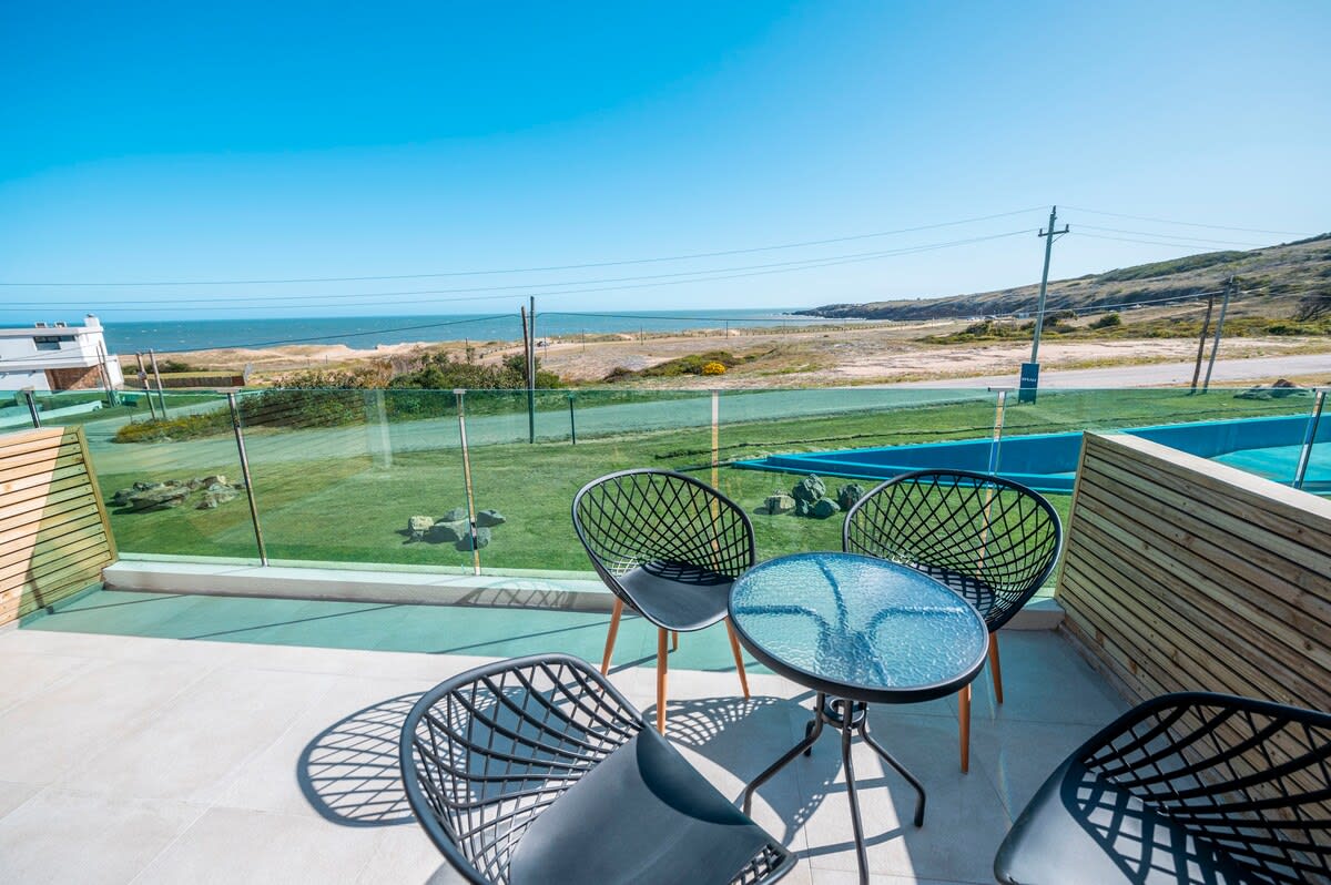 Foto principal de Monoambiente frente al mar en Punta Ballena · Uruguay
