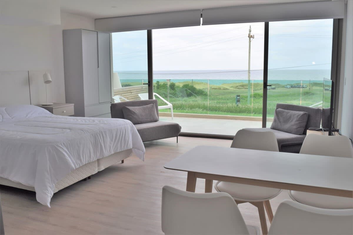 Foto principal de Hermoso monoambiente con vista al mar en Punta Ballena · Uruguay