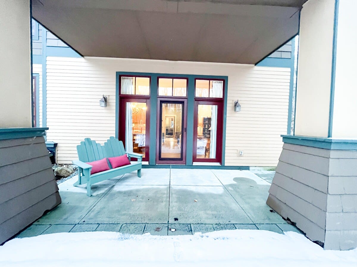 Luxury Mtn. Condo w/ 2 King Beds 4 Miles to Okemo Open Doors Vacation