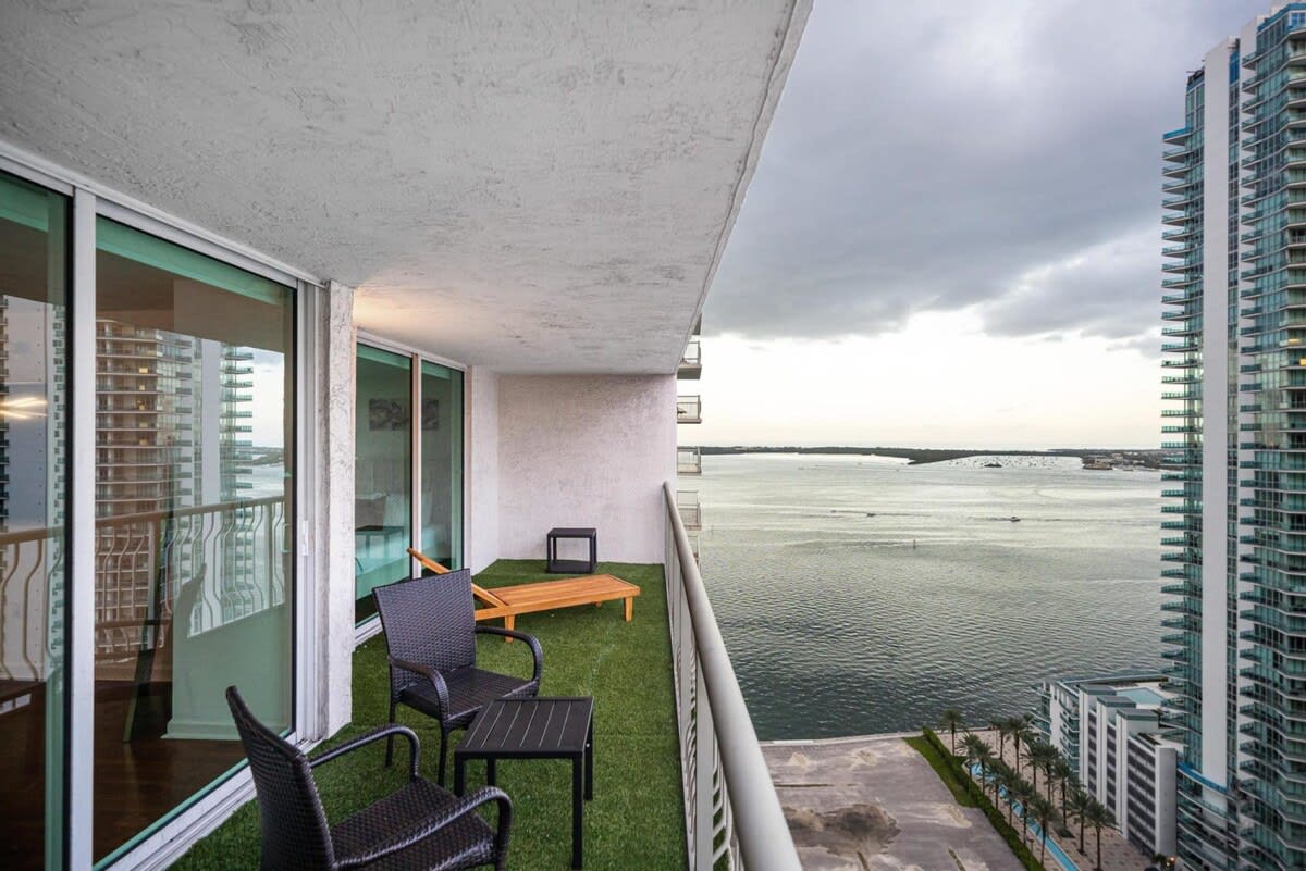 Modern Bayview Apartment in Brickell Bay - Foto 1