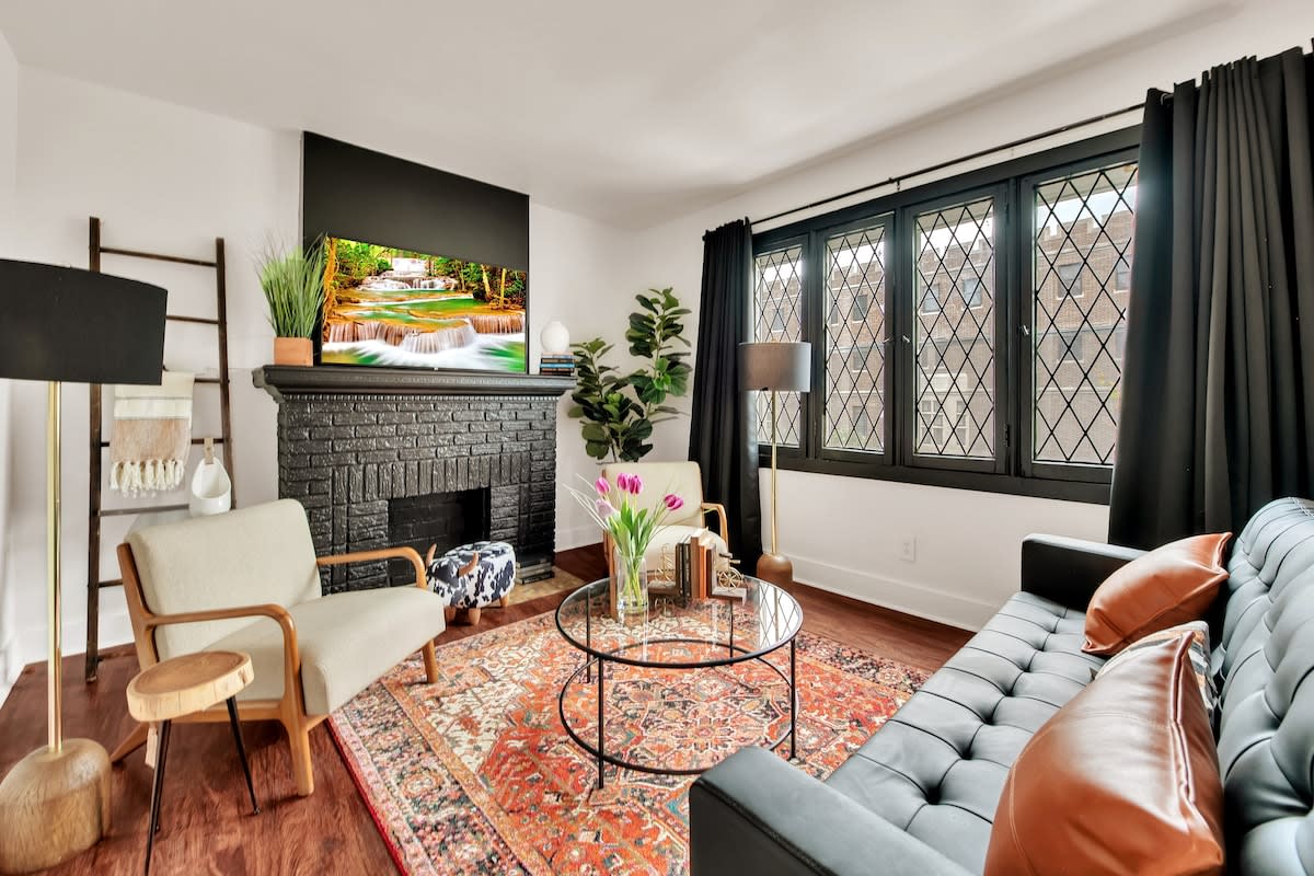 Black & White Luxury Retreat. — Detroit, MI — vacation rental