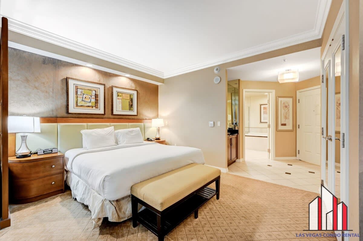 MGM Signature-08-803 F1 Track & Strip View Studio — Las Vegas, NV — vacation rental