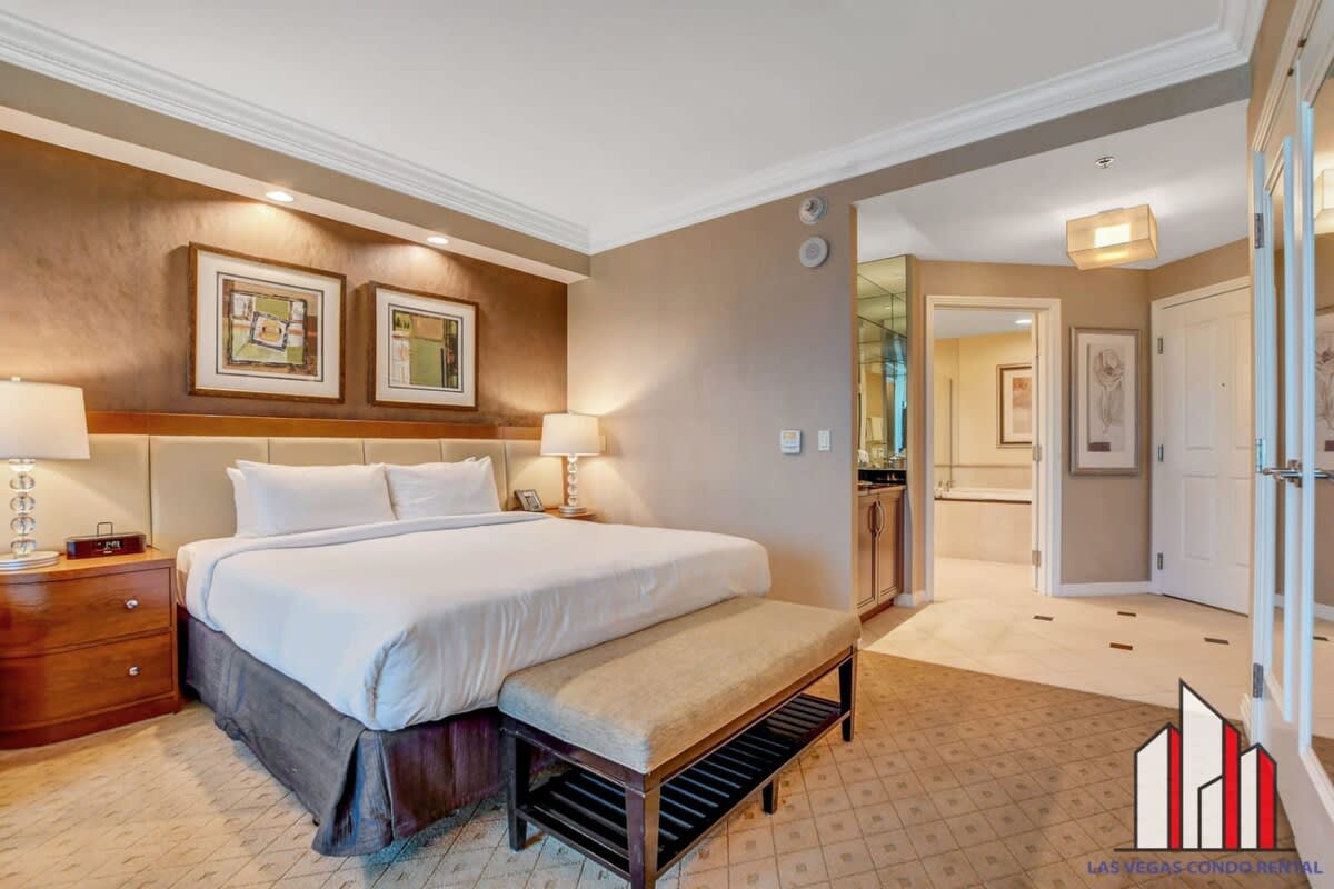 MGM Signature-23-811 F1 Track & Strip View Studio — Las Vegas, NV — vacation rental
