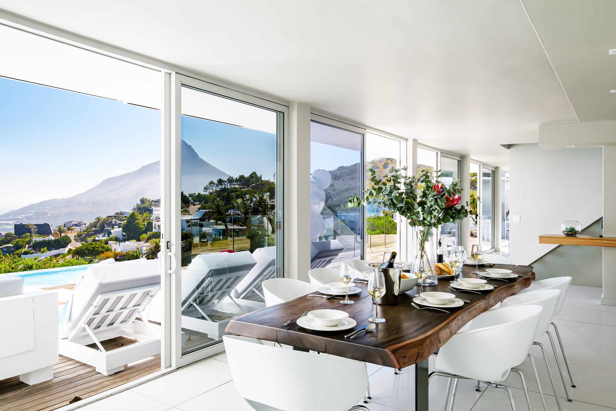 Exceptionally Unique Magnum Villa w Sea Views 9