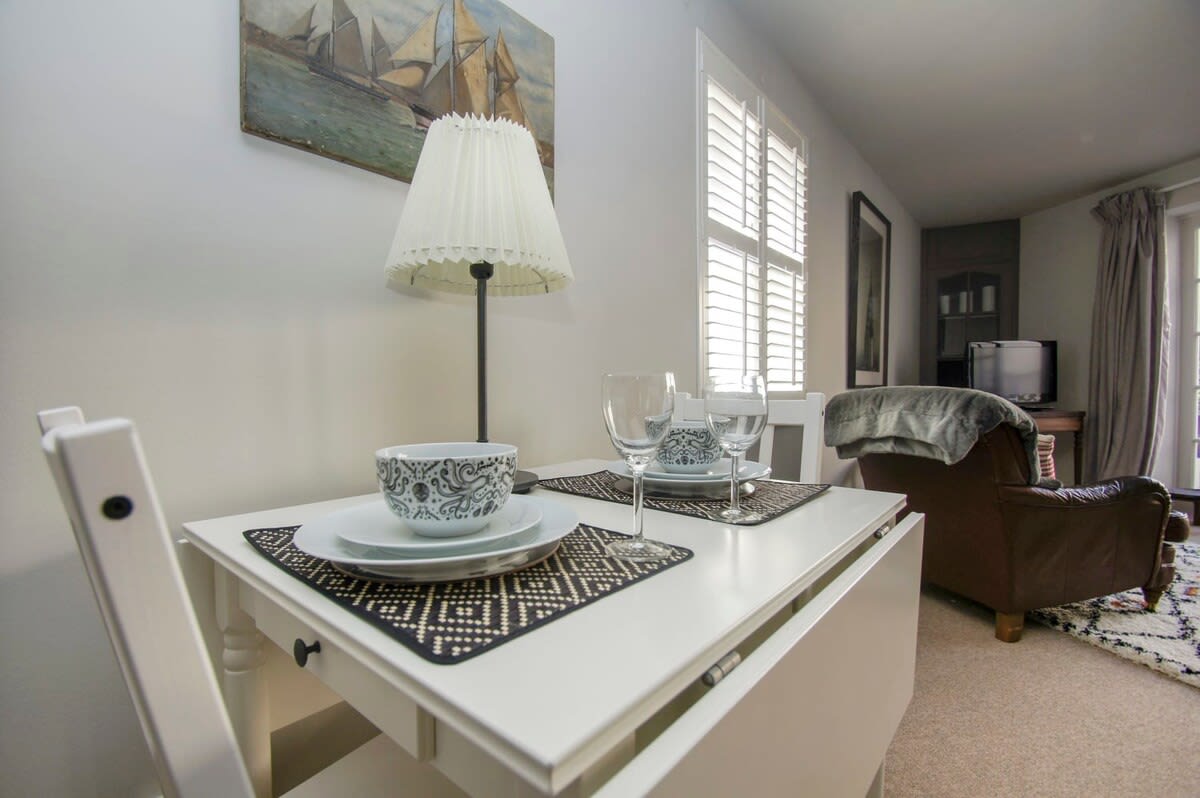 Arundel Mews | Parking | by Brighton Holiday Lets view 3