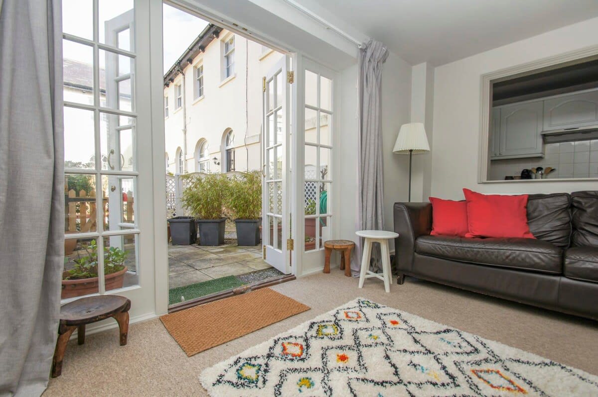 Arundel Mews | Parking | by Brighton Holiday Lets - Brighton Holiday Home - Image 10