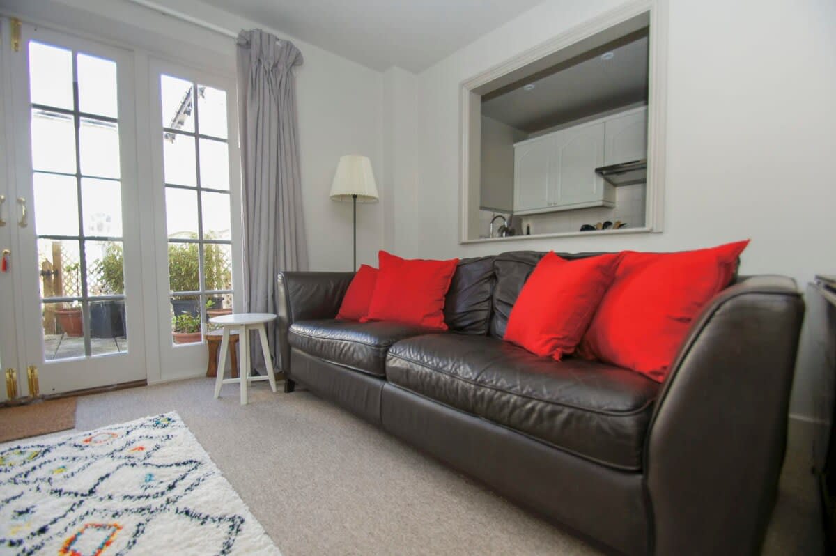 Arundel Mews | Parking | by Brighton Holiday Lets - Brighton Holiday Home - Image 7