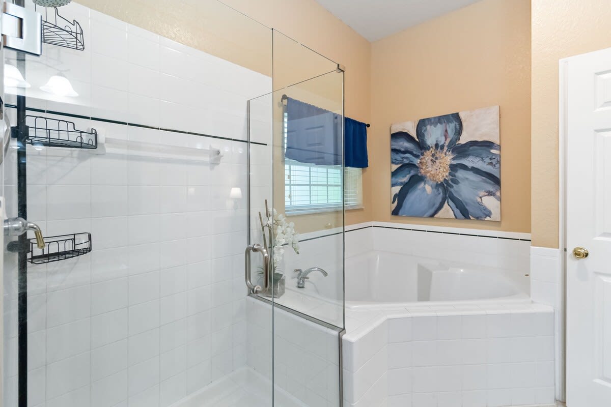 2BR condo in Bahama Bay ground floor big patio - Photo 22