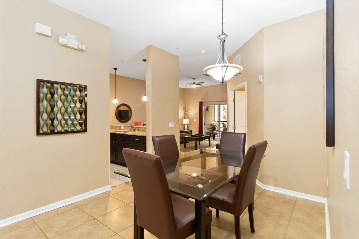 2BR condo in Bahama Bay ground floor big patio - Photo 17