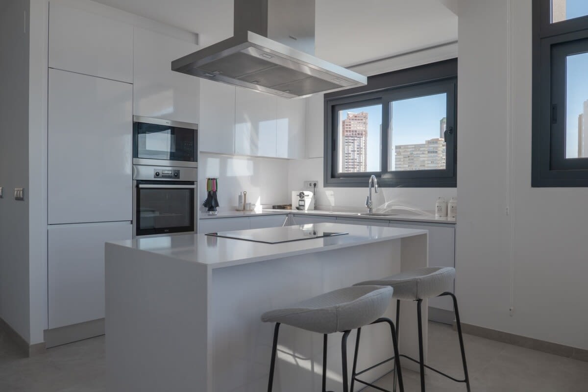 Av. República Argentina, 17, 1 1, 03502 Benidorm, Alicante, Spain