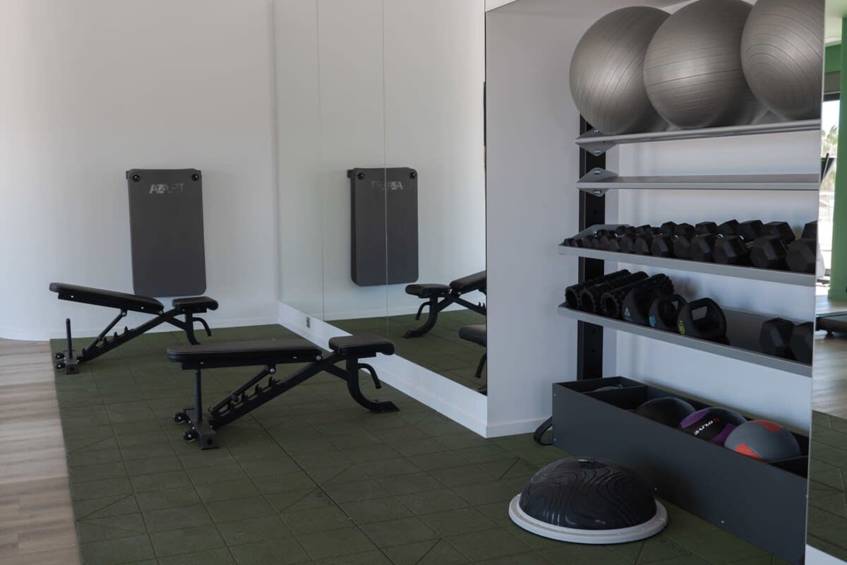 Av. República Argentina, 17, 1 1, 03502 Benidorm, Alicante, Spain