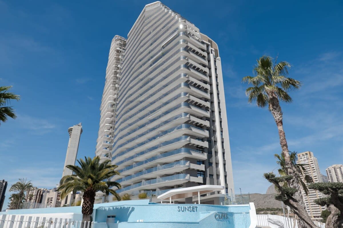 Av. República Argentina, 17, 1 1, 03502 Benidorm, Alicante, Spain