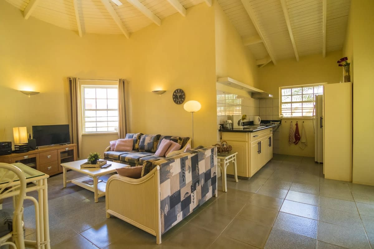 28 Makambaplein, Kralendijk, Caribbean Netherlands