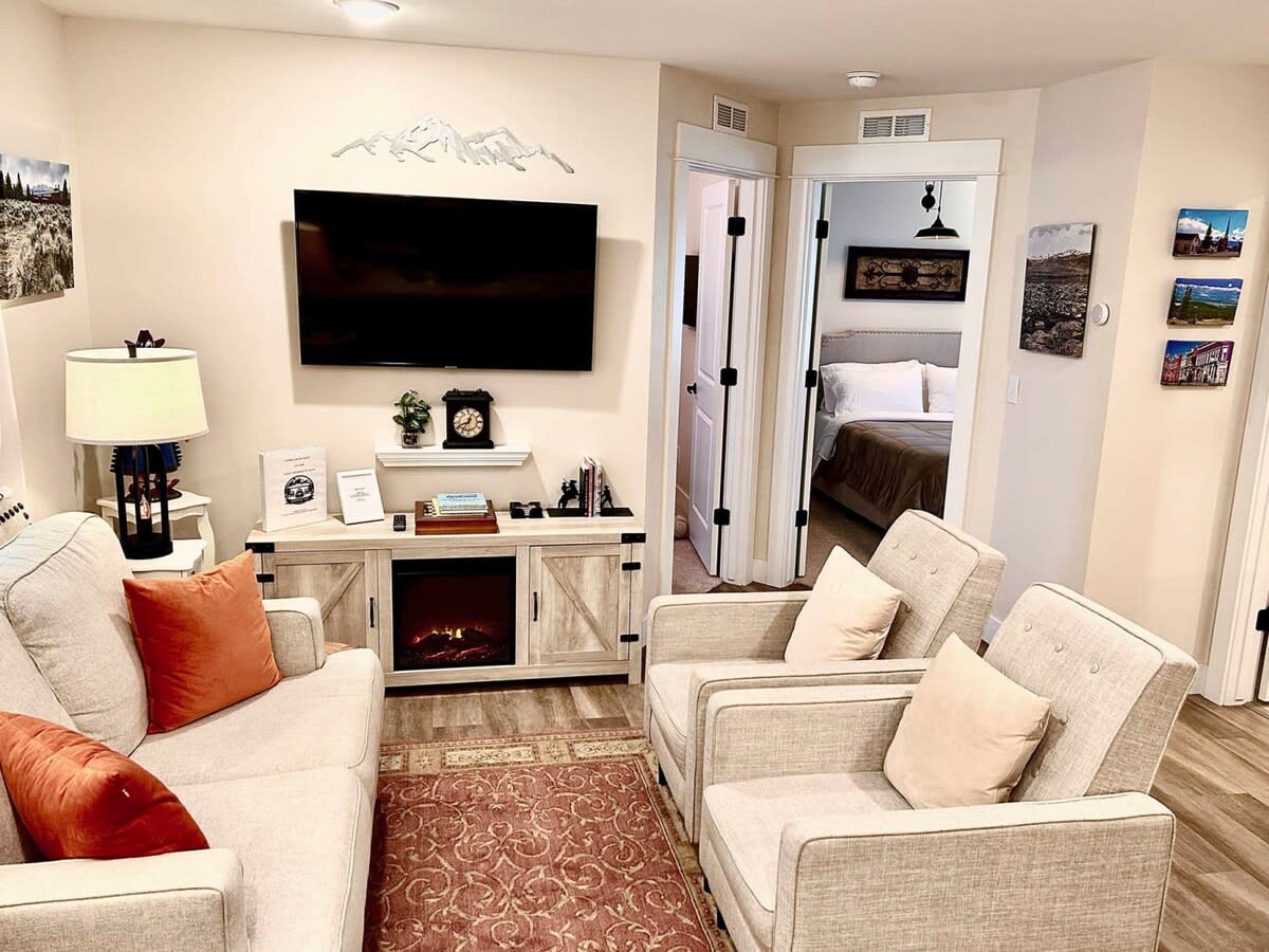 2BR Mountain Retreat - Near Mineral Trail, Balcony — Leadville, CO — vacation rental