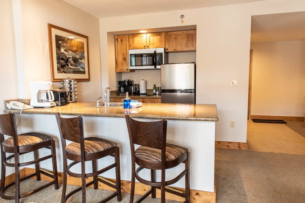 Larger 1BR w/ Pool, Hot Tub, Biking Trails β Crested Butte, CO β vacation rental