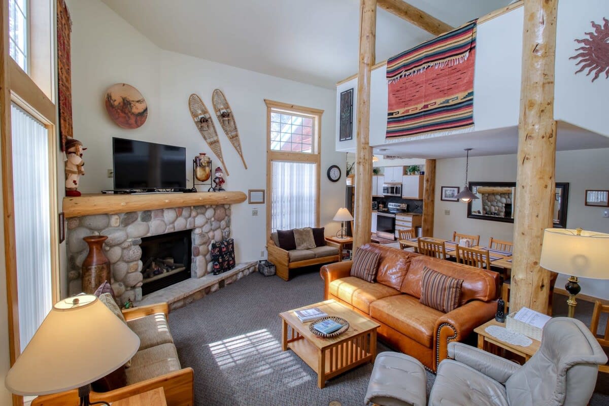 2BR w/ Loft - Fireplace, BBQ, Horseshoe Pit, Swing — Leadville, CO — vacation rental