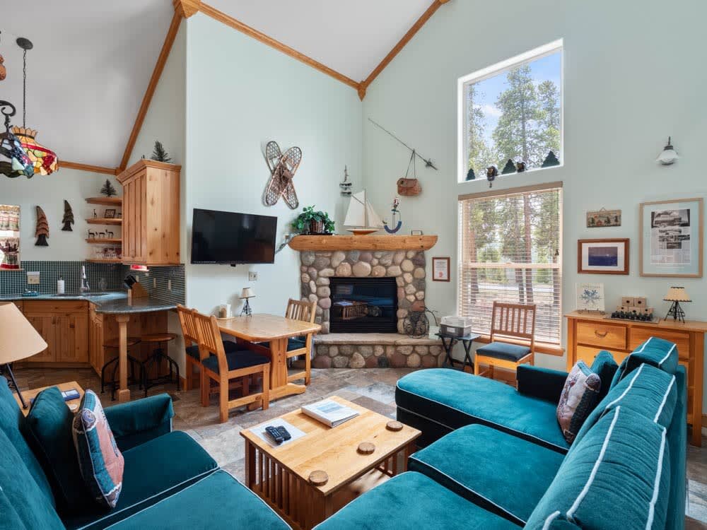 1BR Mountain Cabin plus Loft: View, Loft, Fireplace — Leadville, CO — vacation rental