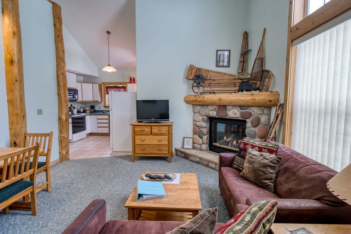 Cozy 1BR Mountain Condo: w Loft, Fireplace — Leadville, CO — vacation rental