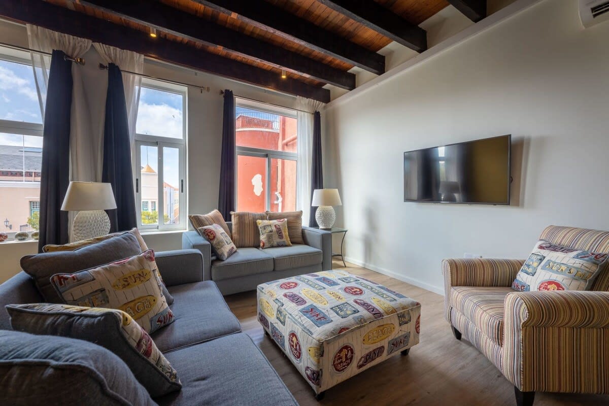 Characterful Contemporary 2BR Historic Townhouse 2