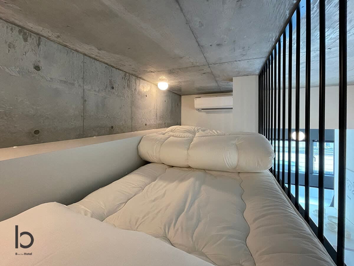 b hotel Neko Yard | Modern Loft Studio Downtown - Picture 31