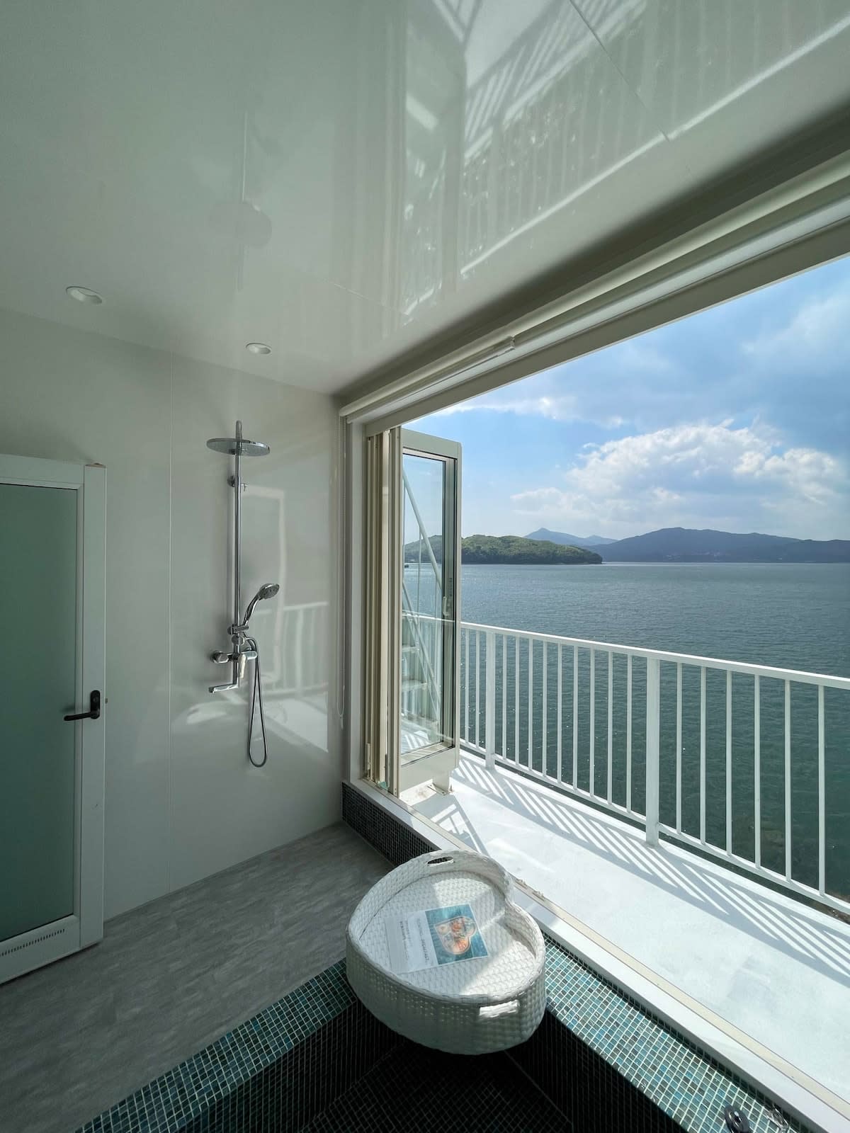 【b local KAI House】瀬戸内海の絶景を独り占め！エメラルドグリーンの別荘で良い休日を - 写真 17
