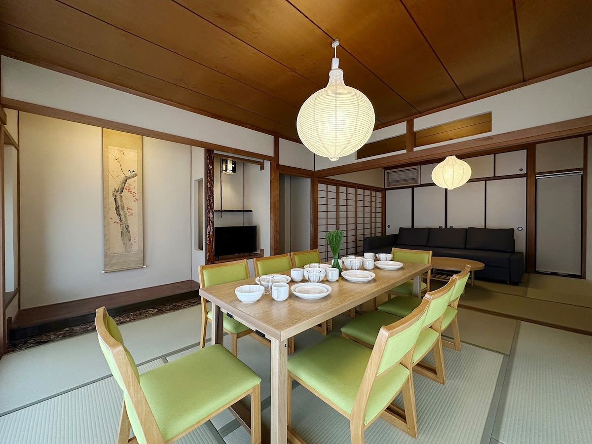 Charming Private House in Miyajimaguchi, Near Itsukushima Shrine Upto 18 ppl - Picture 1