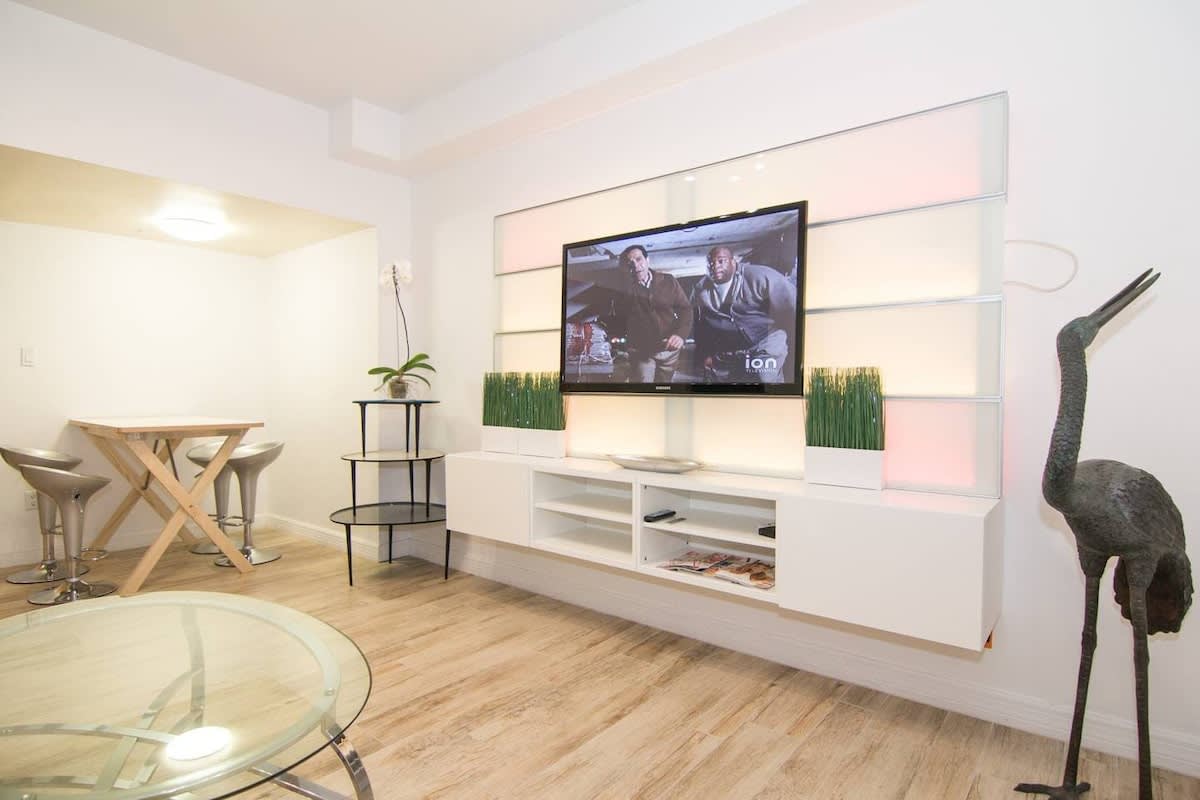 Beachfront Escape With Modern Comforts - Stunning Coastal Haven - 사우스 비치