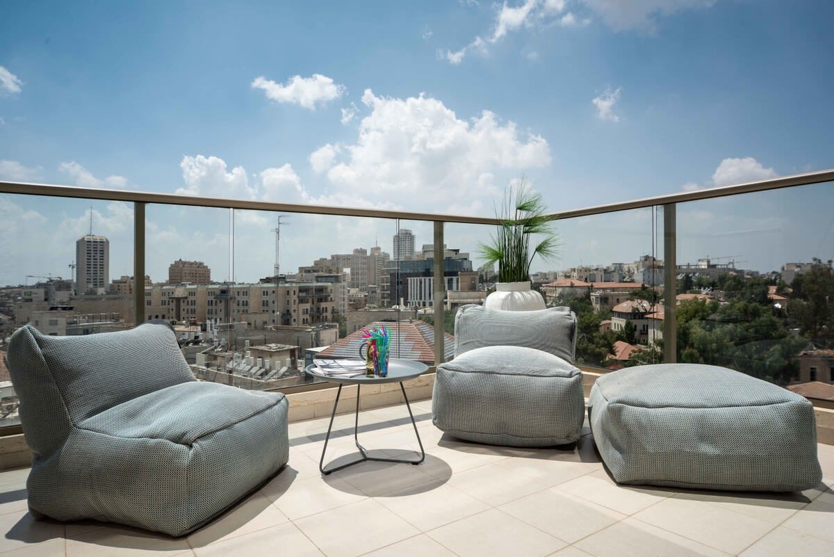 Elite 2 bedroom 2 bath Haneviim Court photo 11