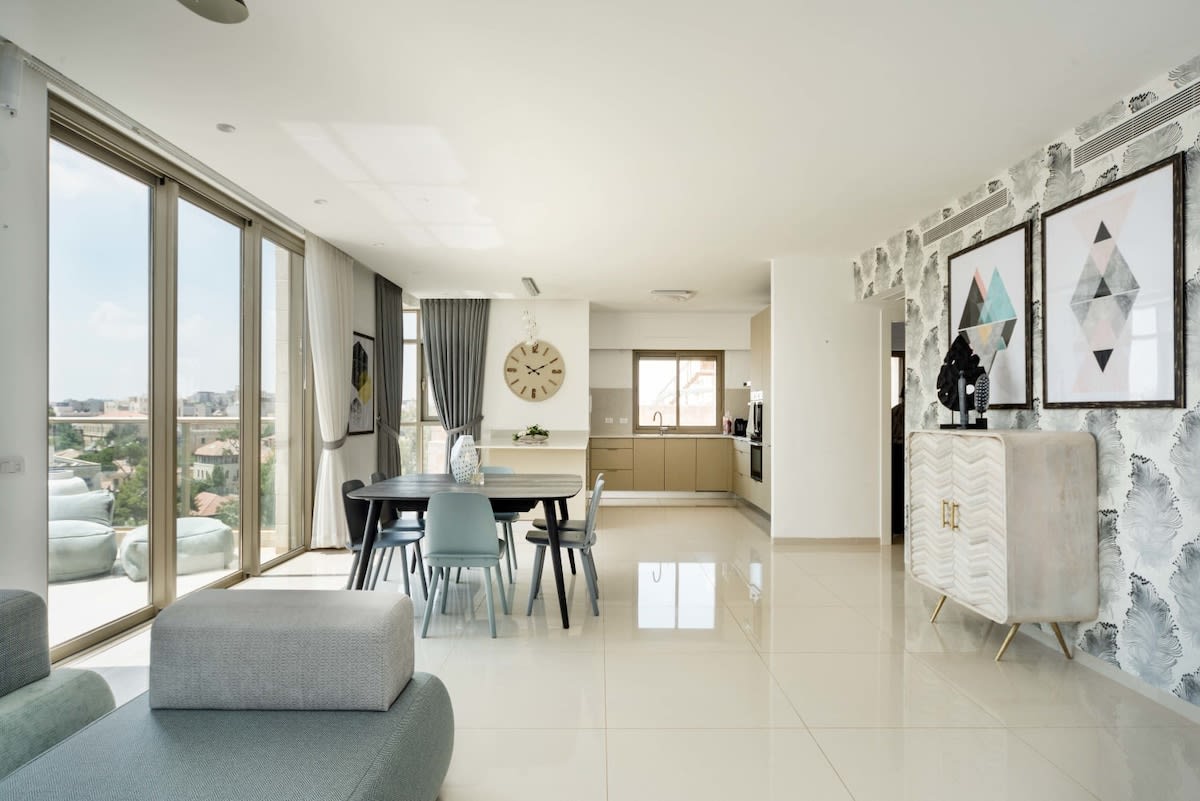 Elite 2 bedroom 2 bath Haneviim Court – vacation rental in City Center