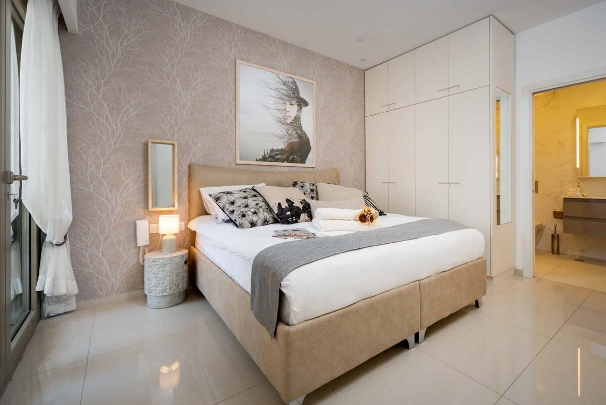 Elite 2 bedroom 2 bath Haneviim Court photo 19