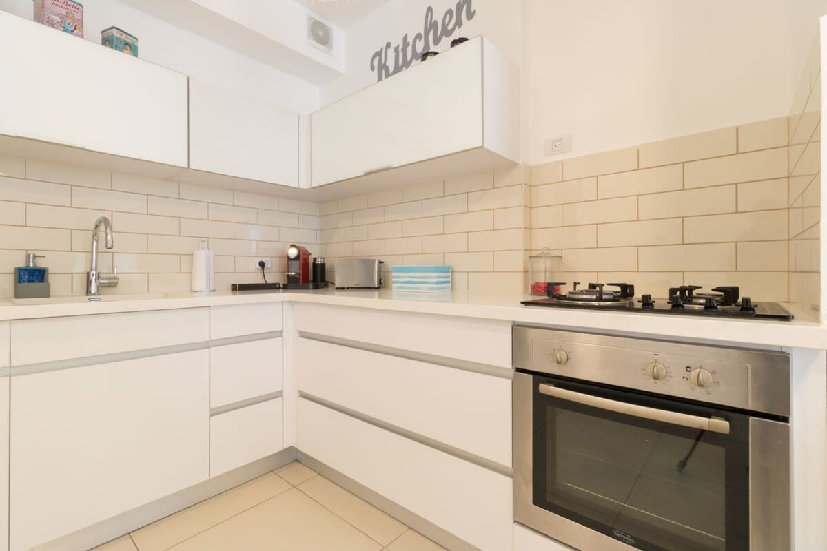 1 Bedroom in city center free parking photo 19