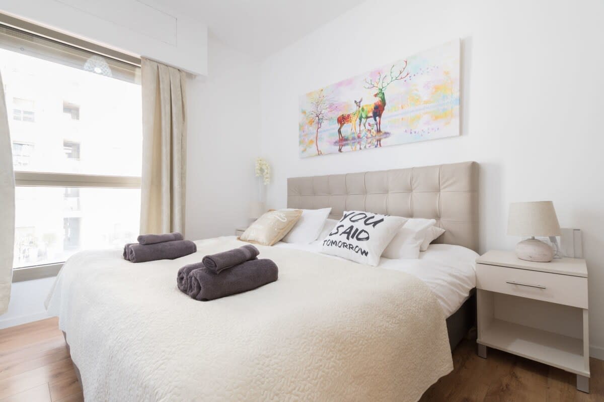 1 Bedroom in city center free parking photo 32