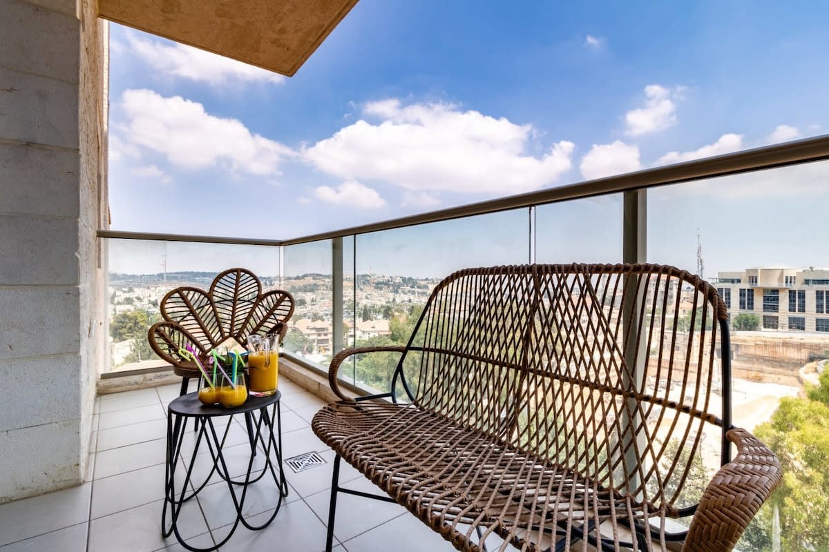 Stylish 2BR Parking, View Over The Old City photo 11