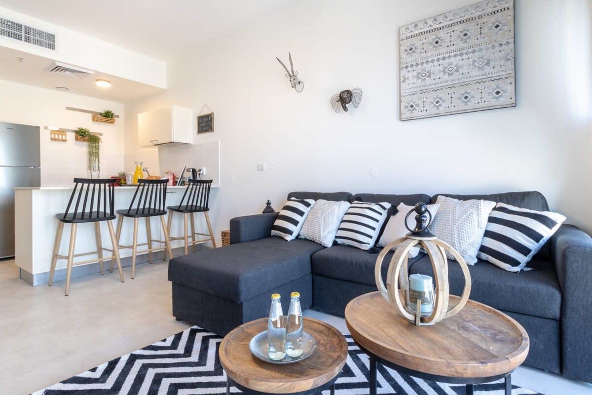 Stylish 1 bedroom in city center photo 7