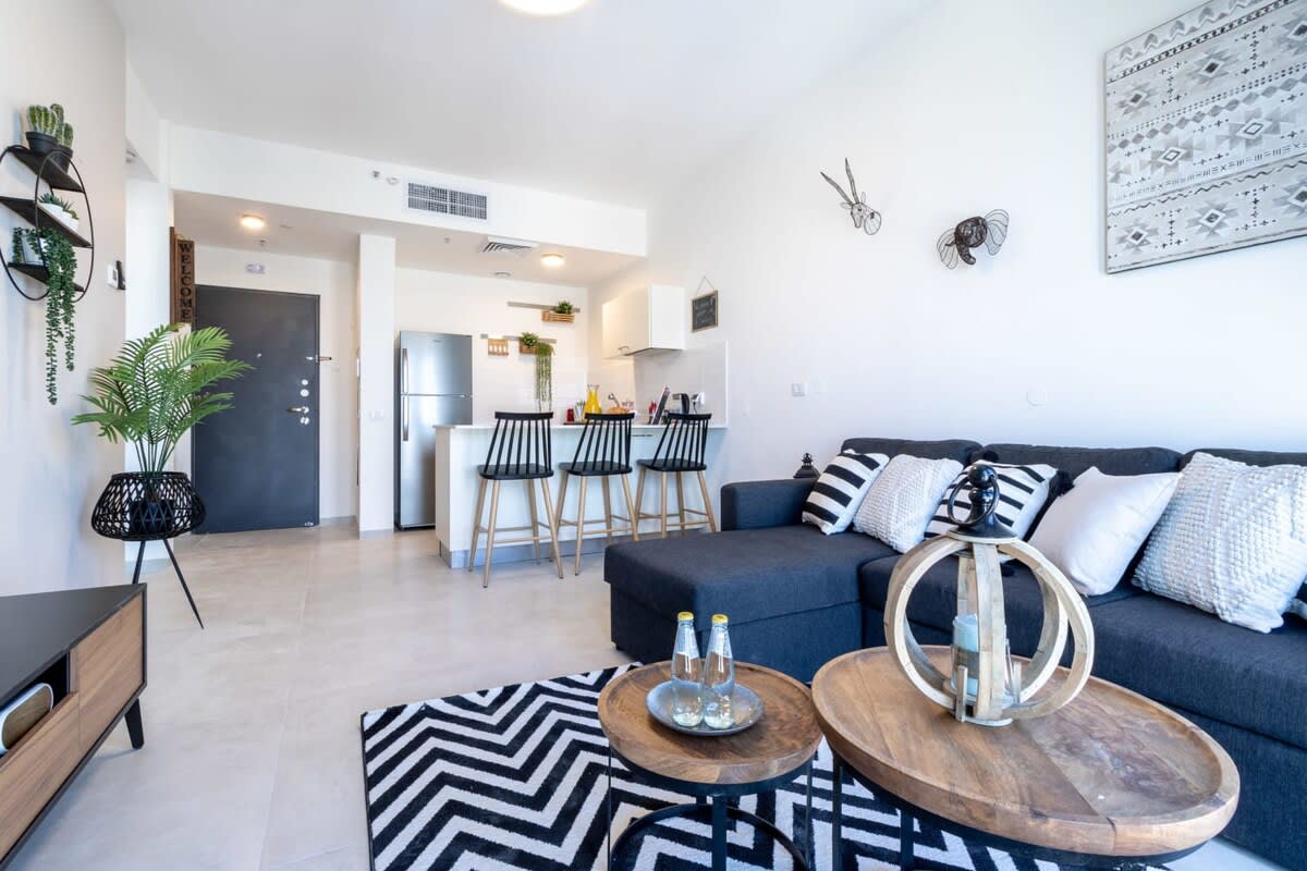 Stylish 1 bedroom in city center photo 4