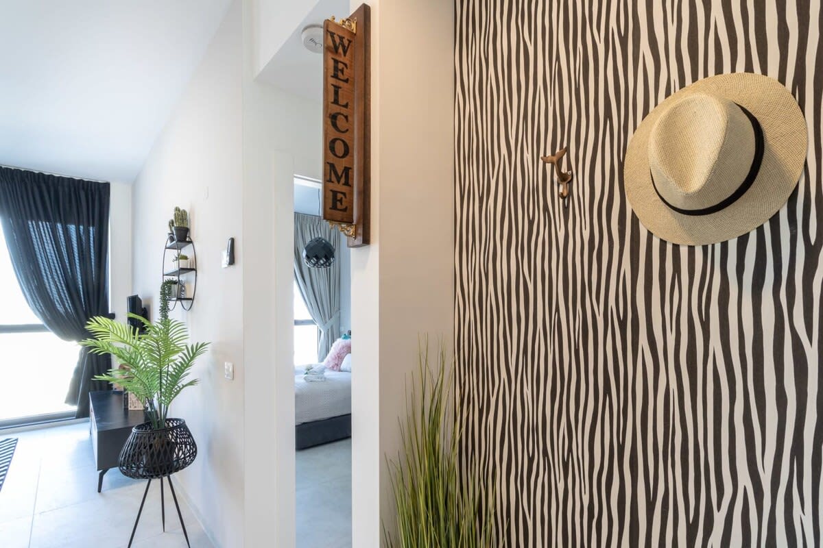 Stylish 1 bedroom in city center photo 8