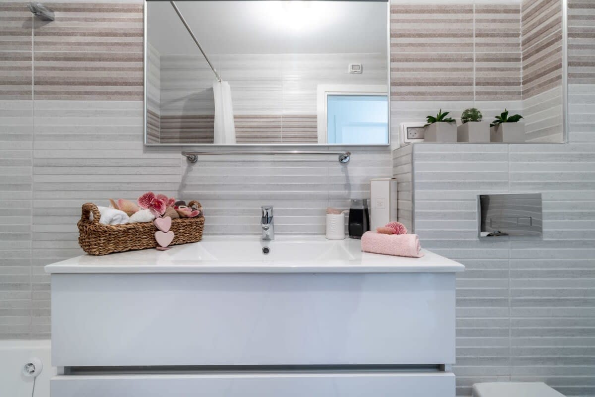 Stylish 1 bedroom in city center photo 18