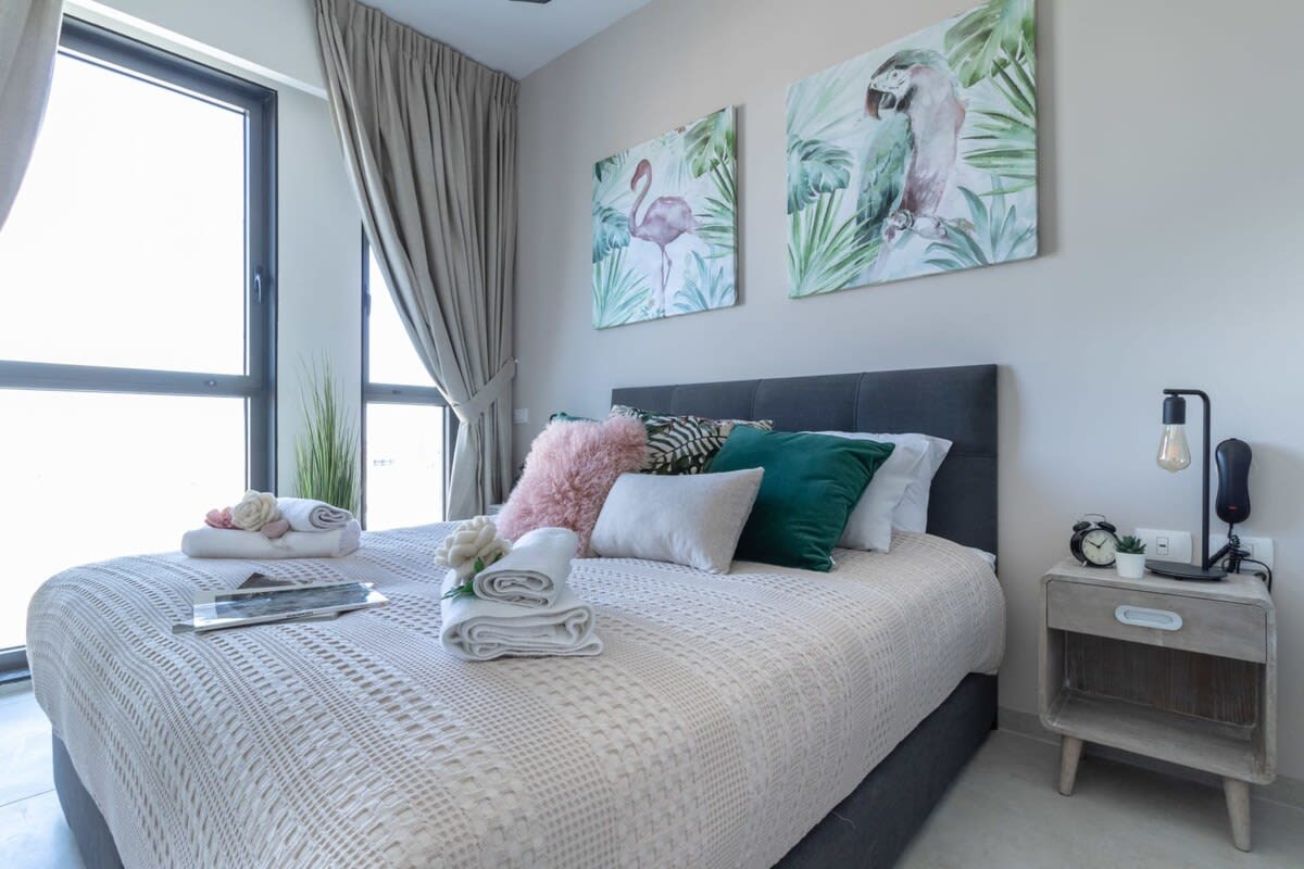 Stylish 1 bedroom in city center photo 17