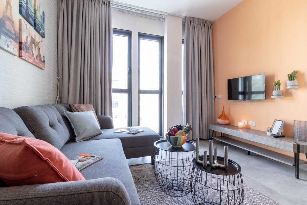 Jtower 1 bedroom low floor!! – vacation rental in City Center
