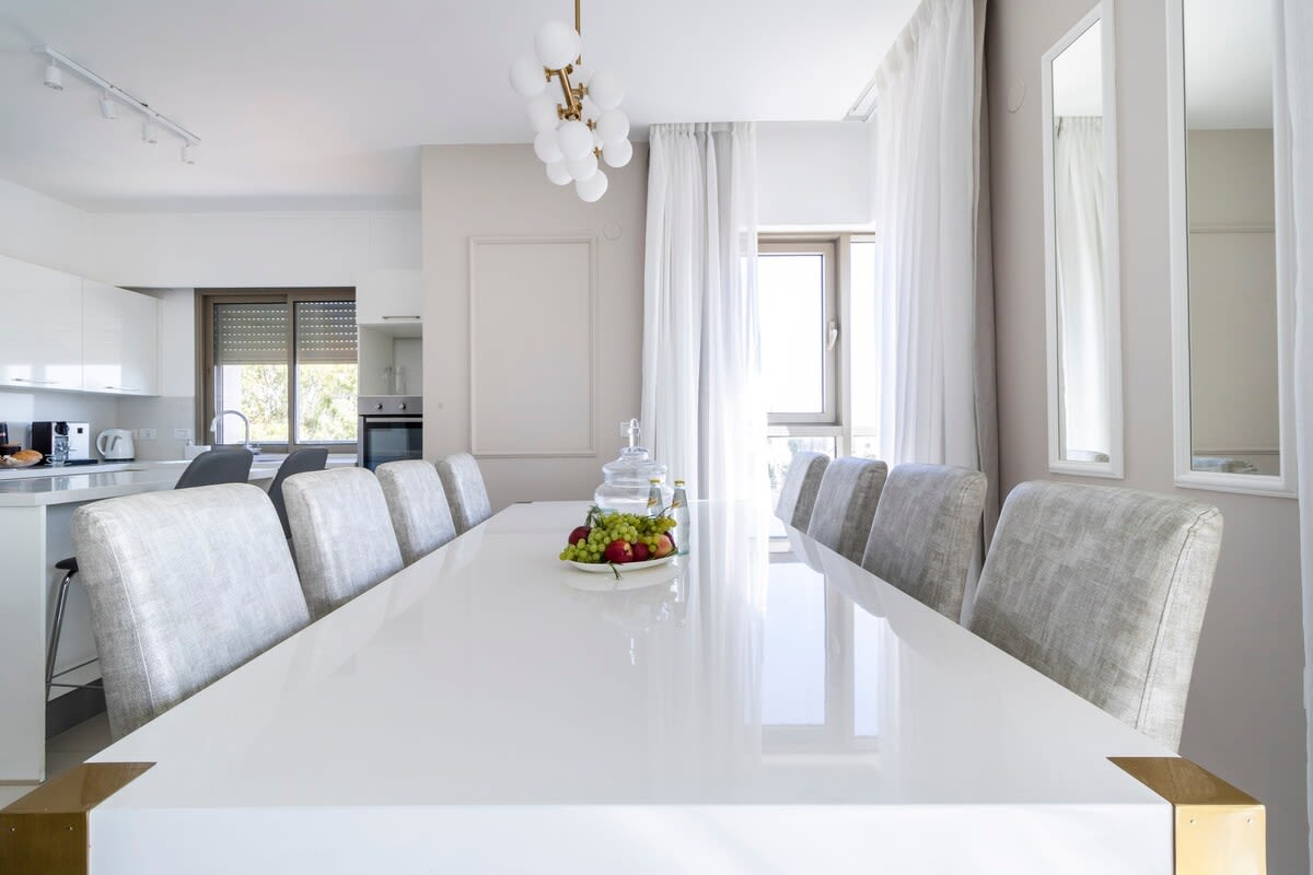 Classy Three-Bedroom/Terrace Over City View photo 18