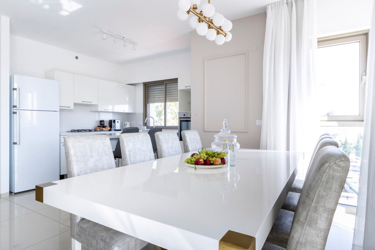 Classy Three-Bedroom/Terrace Over City View photo 17