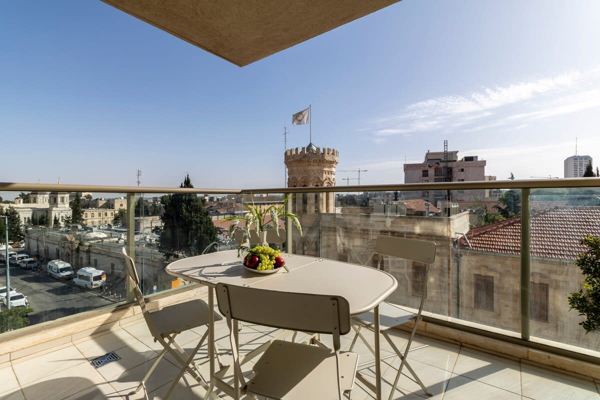 Classy Three-Bedroom/Terrace Over City View photo 34