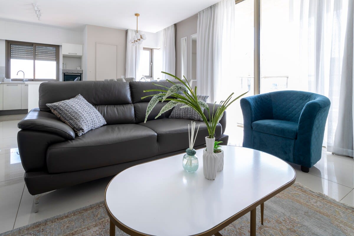 Classy Three-Bedroom/Terrace Over City View photo 24