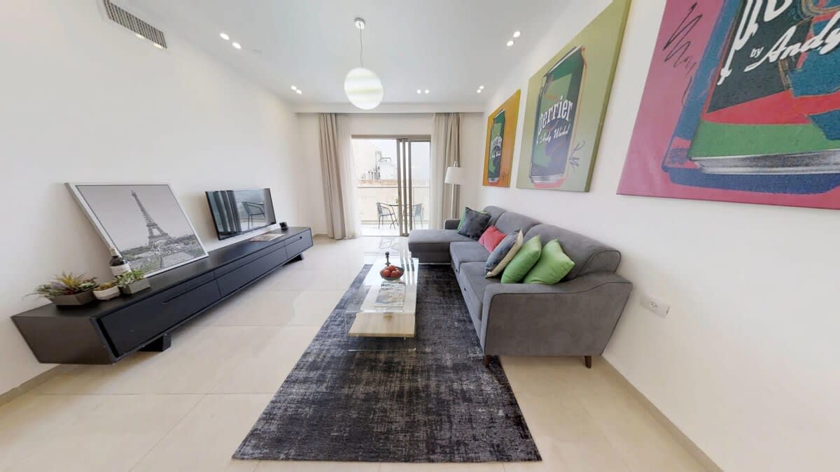 Superb 2 br/parking/sukka porch Haneviim Court photo 9