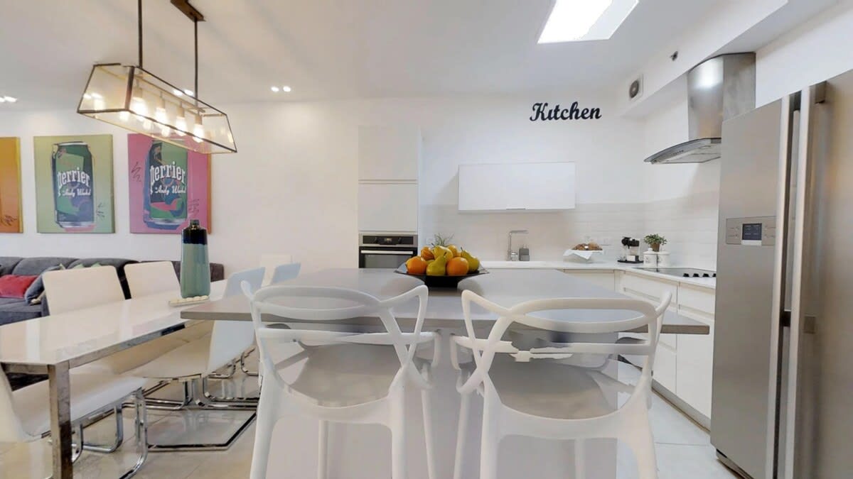 Superb 2 br/parking/sukka porch Haneviim Court photo 20