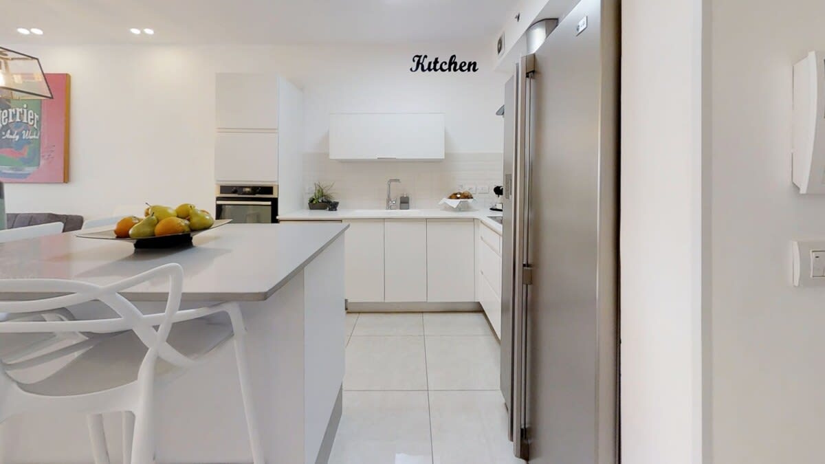 Superb 2 br/parking/sukka porch Haneviim Court photo 26