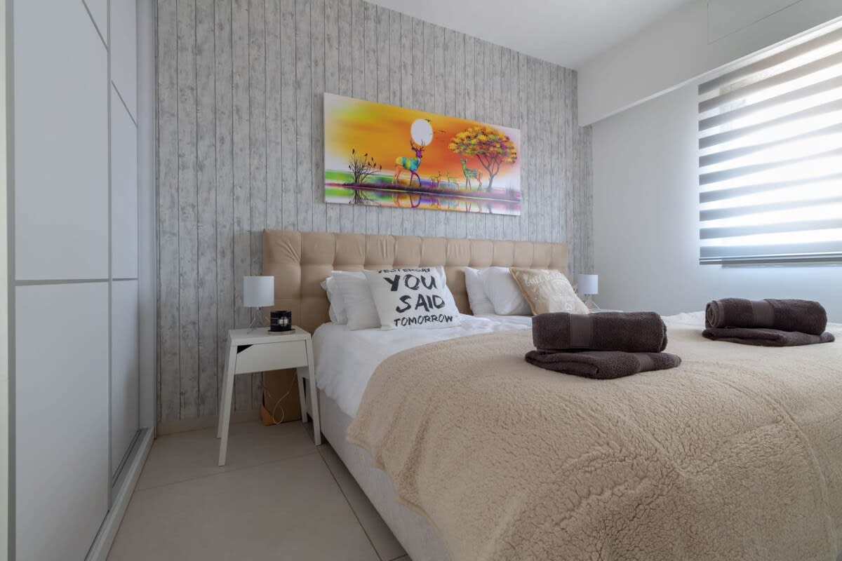 Haneviim court 2 bedroom with amazing Sukka balcony 52 photo 46