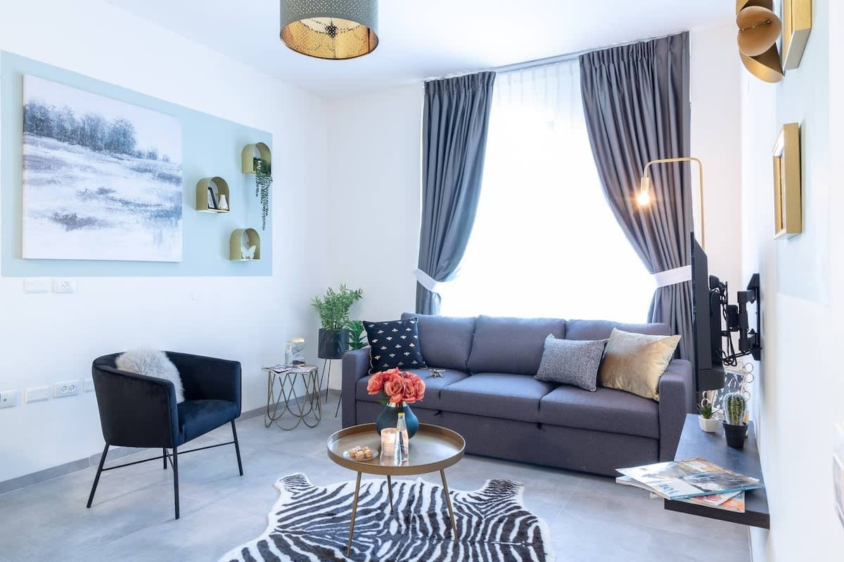 Beautiful 1 bedroom in great central area photo 6