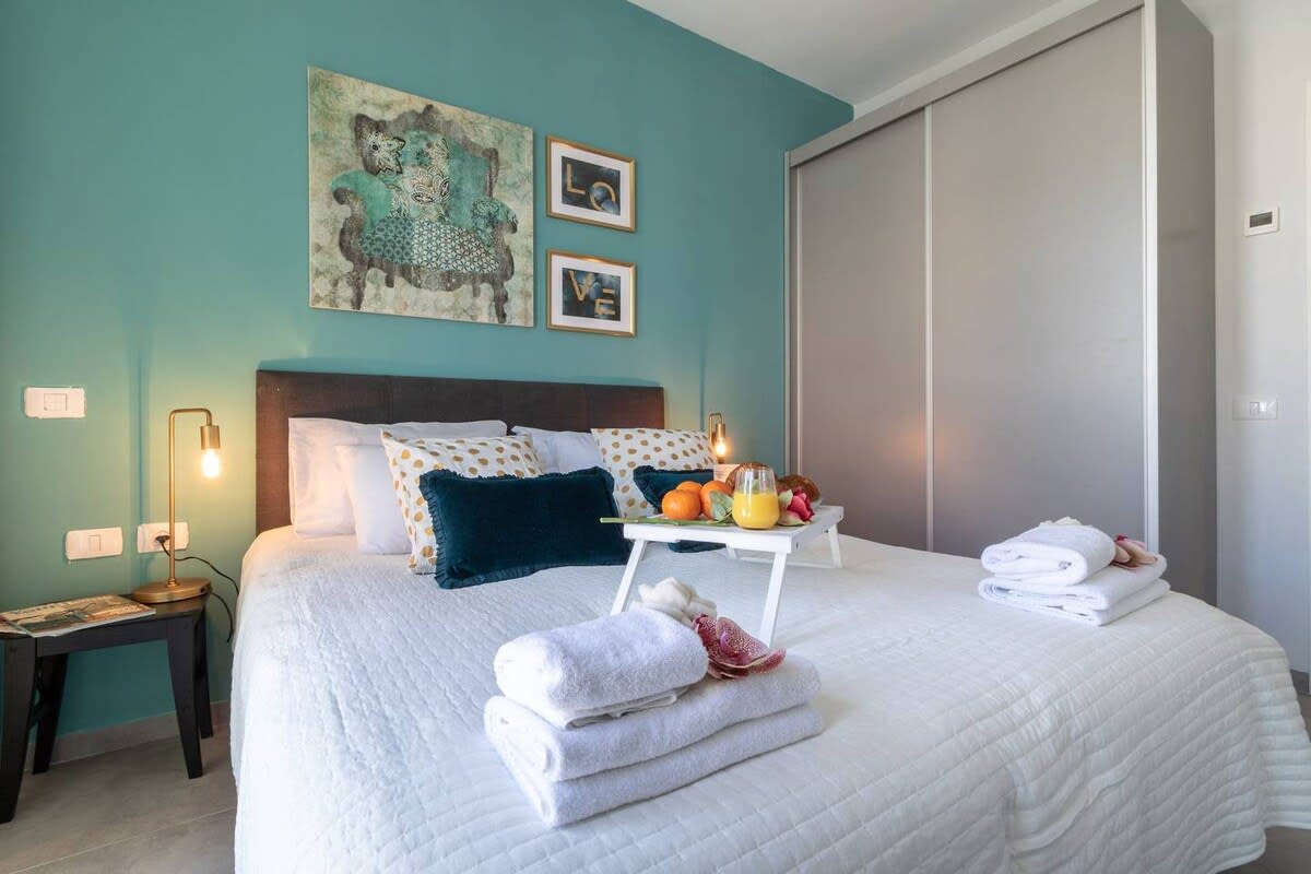 Beautiful 1 bedroom in great central area photo 18